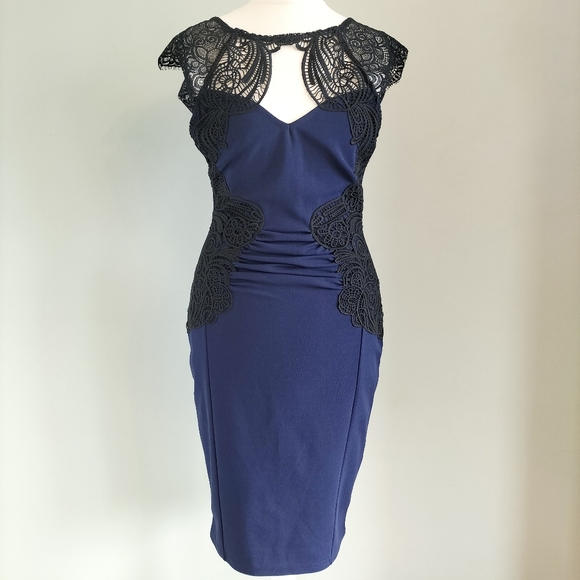 Lipsy Dresses & Skirts - Lipsy London Bodycon Lace Dress